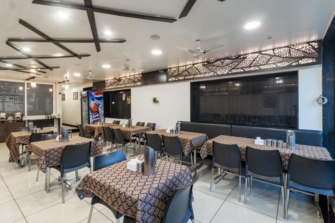 Hotel Vyankatesh&Pure Veg Restaurant Mahābaleshwar Exterior foto