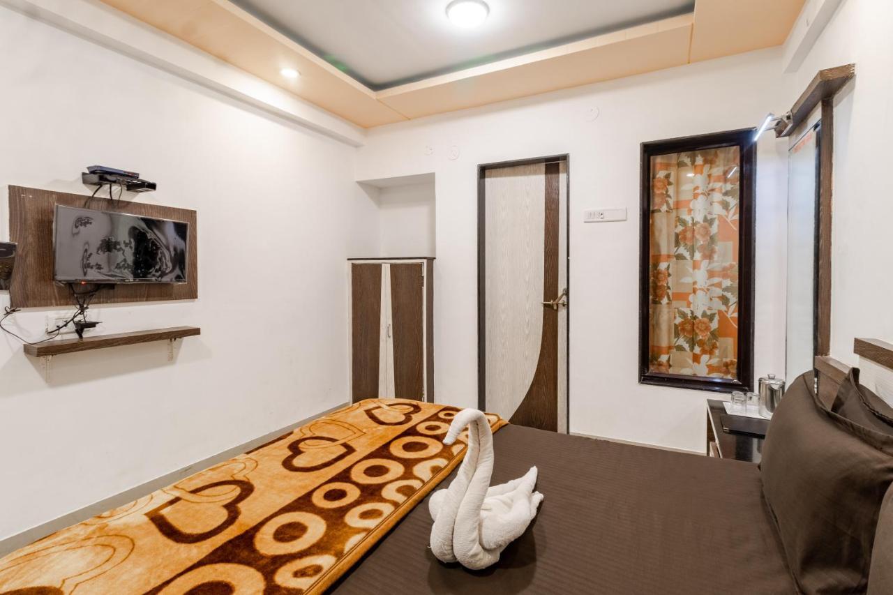 Hotel Vyankatesh&Pure Veg Restaurant Mahābaleshwar Exterior foto