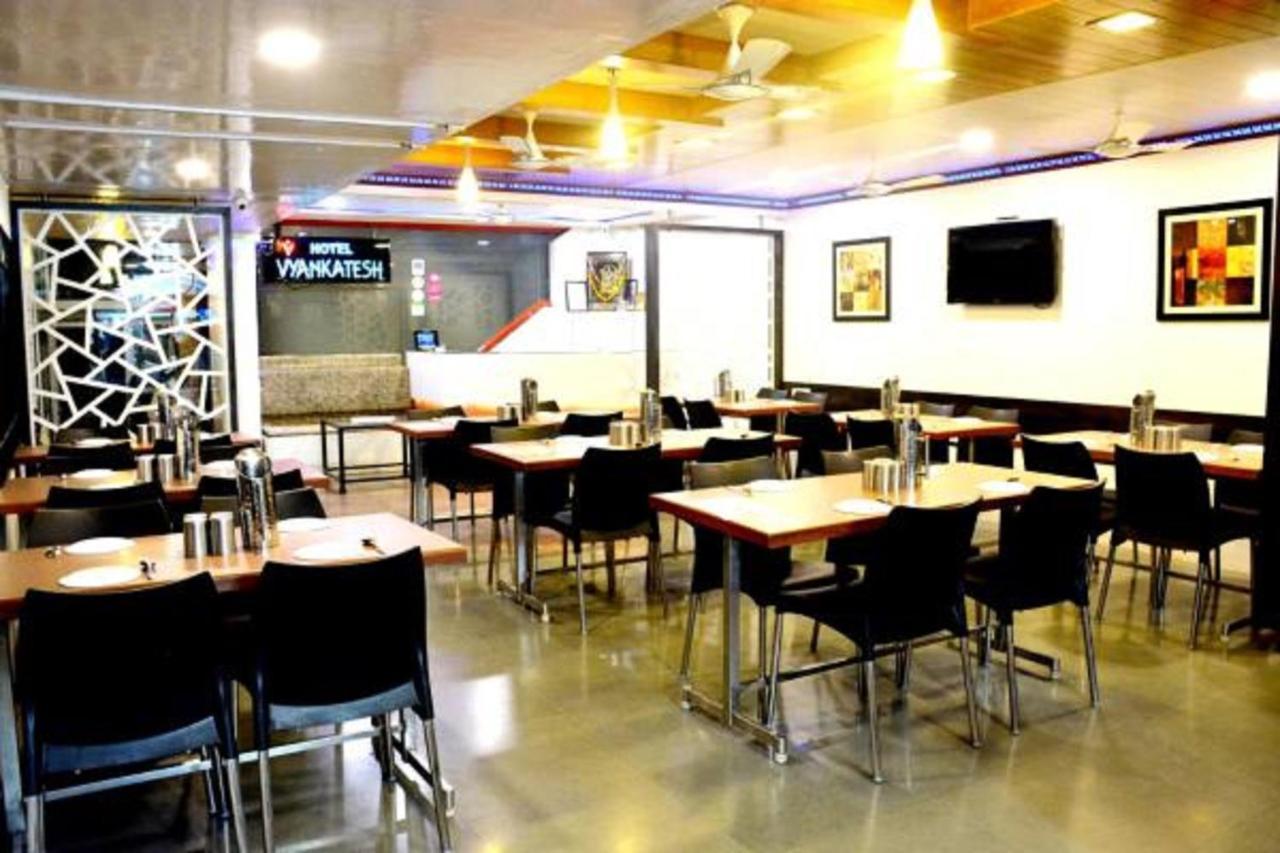 Hotel Vyankatesh&Pure Veg Restaurant Mahābaleshwar Exterior foto